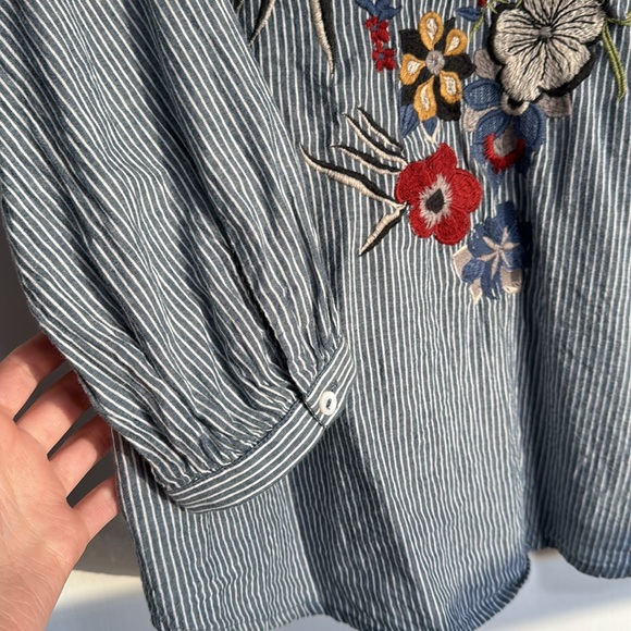 Velvet by Graham and Spencer - Picture 5 of 7